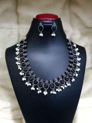 Black Gemstone Necklace Set